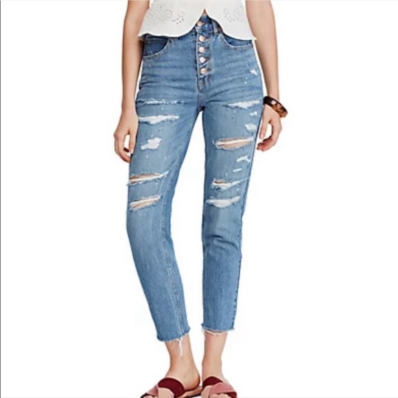 We the Free Button Fly High Rise Distressed Jeans w/Raw Hem - Picture 6 of 9